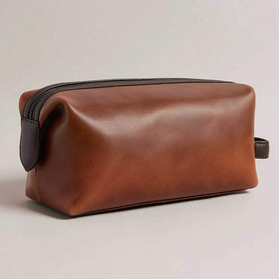 Wash Bags | Ted Baker Ted Baker Raylon Tan Waxy Leather Washbag