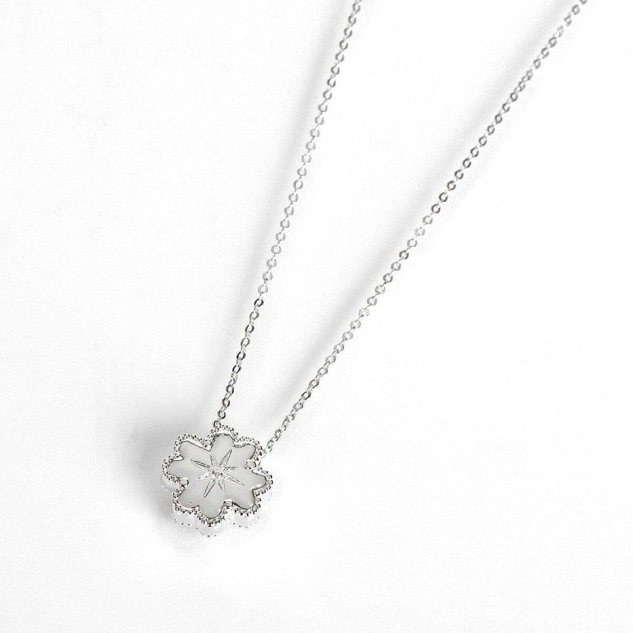 Necklaces | Equilibrium Equilibrium Silver Plated Clover Vignette Necklace