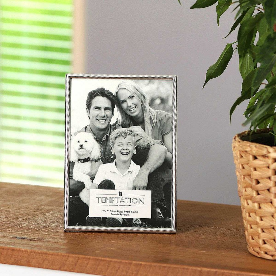 Photo Frames | Temptation Temptation Silver-Plated Narrow Ribbed Edge Frame 5X7