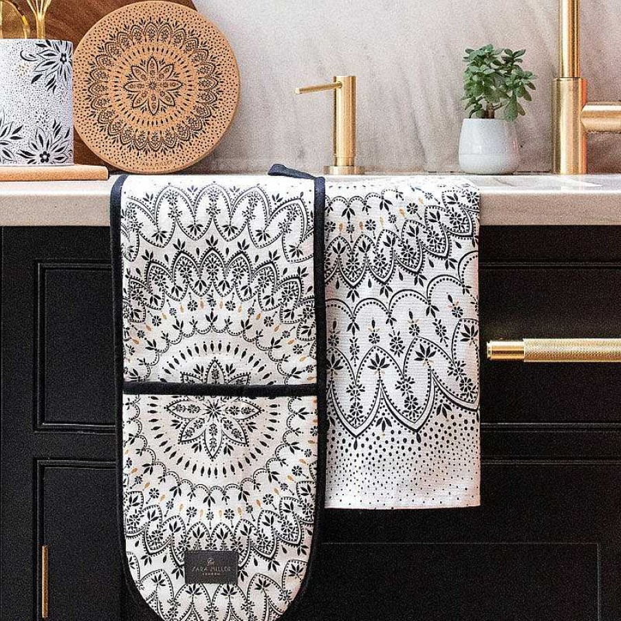 Oven Gloves | Sara Miller Sara Miller Artisanne Noir Double Oven Glove